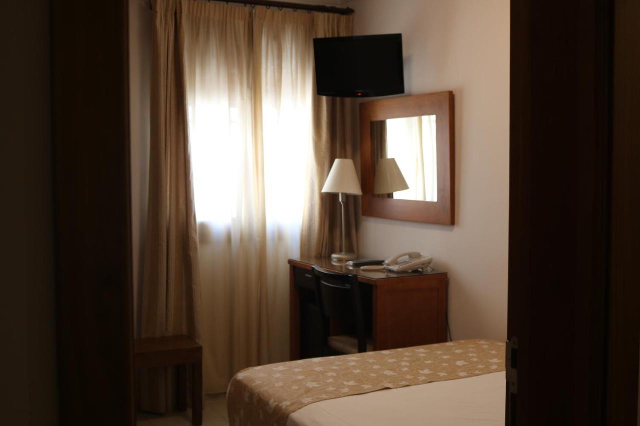 Hotel Restaurante Blanco Y 2*