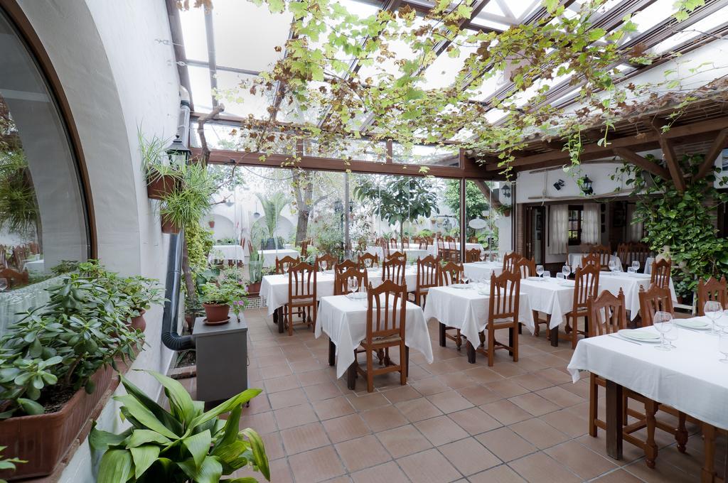 Hotel Restaurante Blanco Y 2*