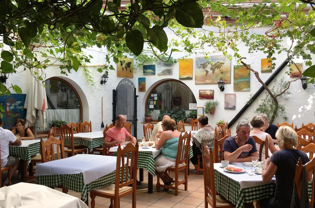Hotel Restaurante Blanco Y